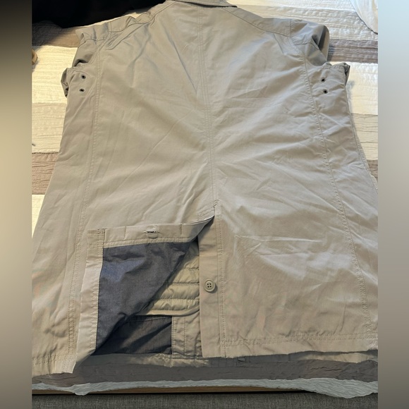 Men’s Eddie Bauer Jacket 2 layer - Picture 3 of 9